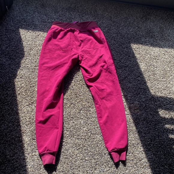 Pink fig scrub joggers - Picture 4 of 4